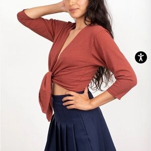 Los Angeles apparel Le weekend top